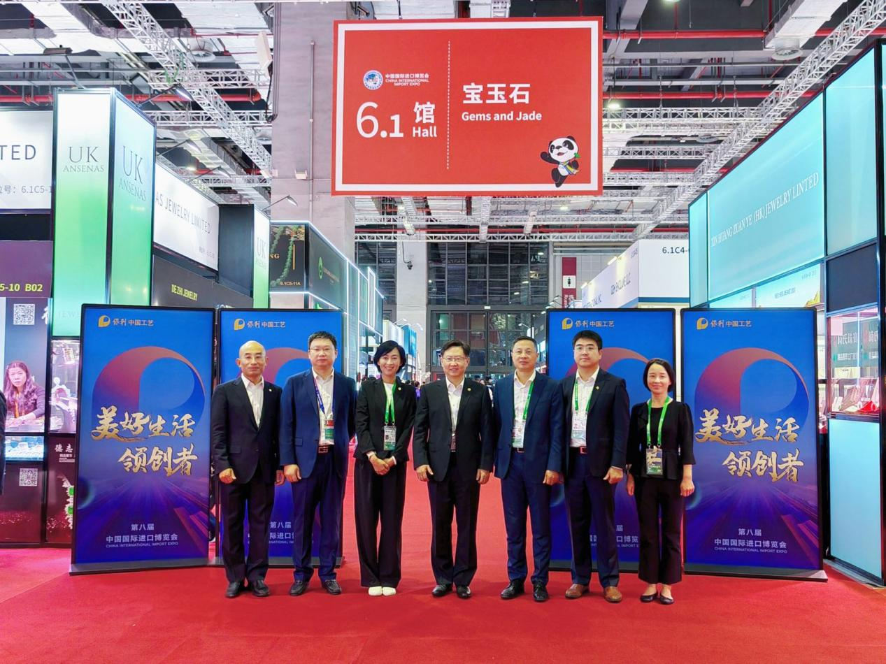 97f5c04374b7466385e354f3bac31a50